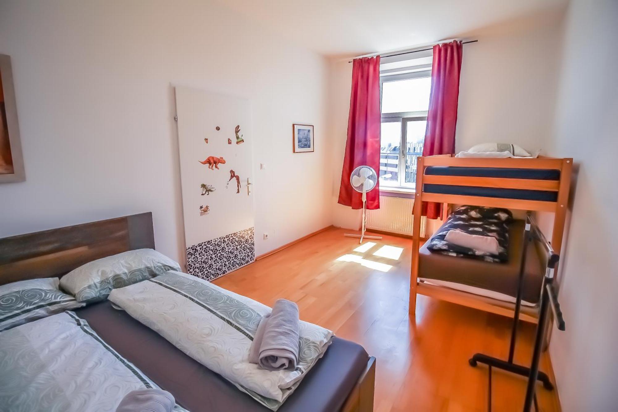 Comfort In Liesing Area Apartament Wiedeń